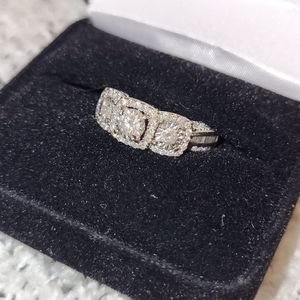 1 ct white gold size 7.5 ring